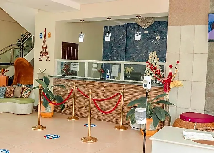Hotel Jjs And San Remigio (Cebu)